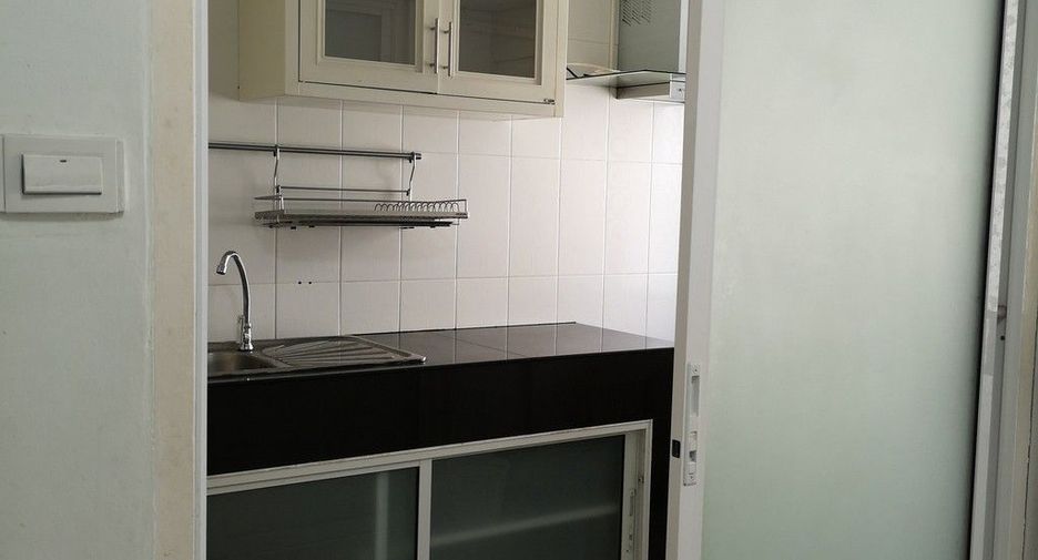 For rent 2 bedrooms condo in Suan Luang, Bangkok