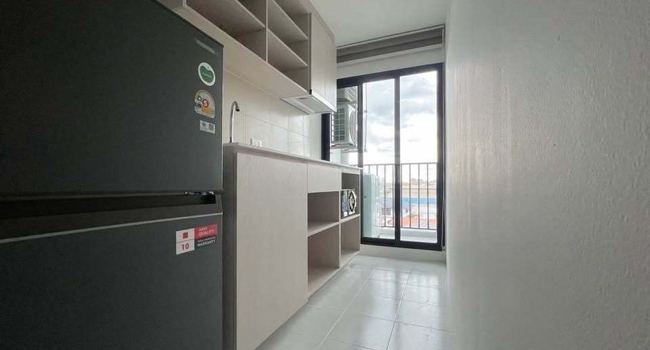 Wohnung zur Miete mit 1 Zimmer in Wang Thonglang, Bangkok