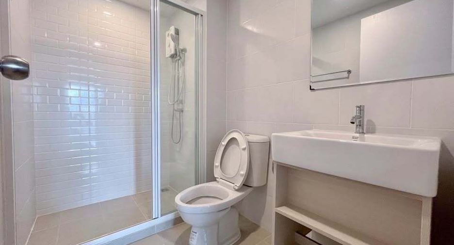 Wohnung zur Miete mit 1 Zimmer in Wang Thonglang, Bangkok