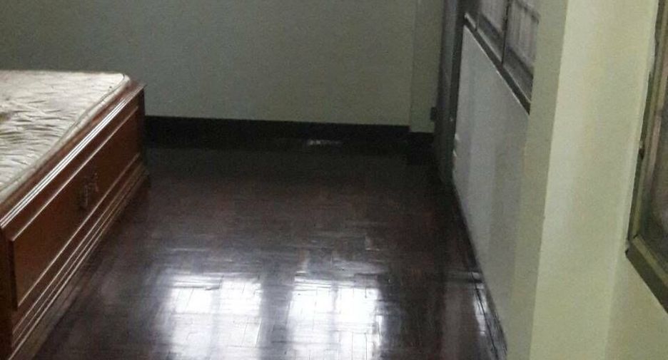 出租 3 卧室 独立屋 在 Bang Na, 曼谷