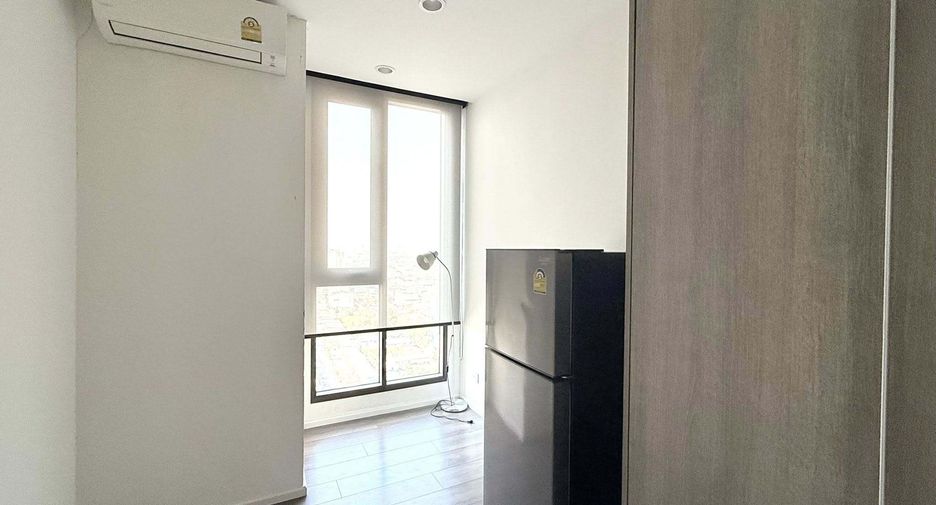 For rent 2 bedrooms condo in Bang Na, Bangkok
