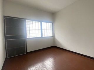 For sale 2 bedrooms townhouse in Phra Khanong, Bangkok