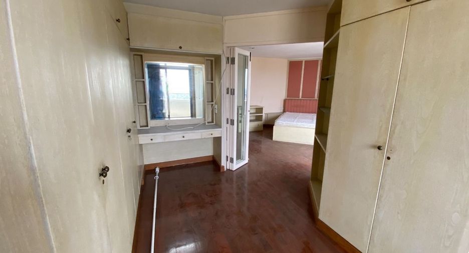 Condo en alquiler de 2 habitaciones en Suan Luang, Bangkok
