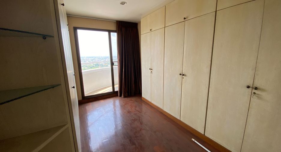 Condo en alquiler de 2 habitaciones en Suan Luang, Bangkok