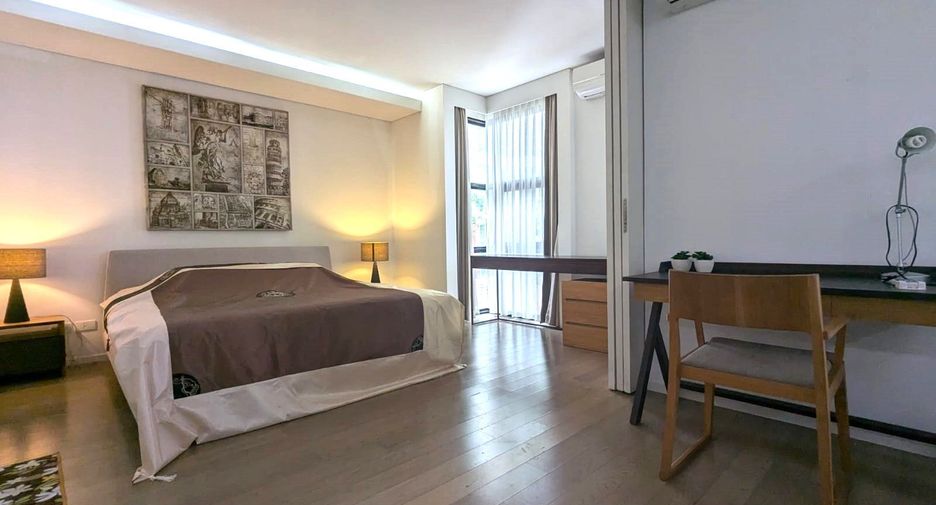 For rent 1 bed condo in Khlong Toei, Bangkok
