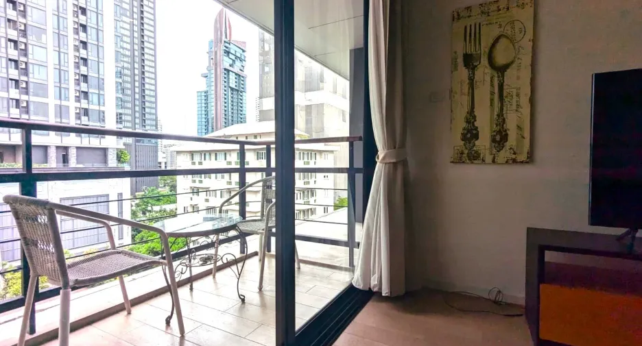 For rent 1 bed condo in Khlong Toei, Bangkok