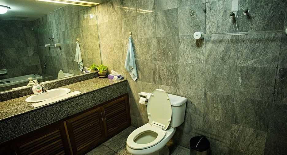 For sale 1 bed condo in Bang Rak, Bangkok