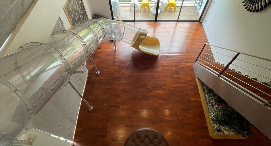 For rent 6 bedrooms condo in Pathum Wan, Bangkok