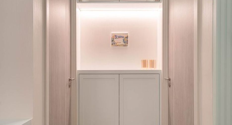 For rent 2 bedrooms condo in Bang Rak, Bangkok