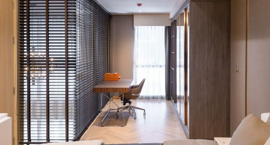 For sale 2 bedrooms condo in Watthana, Bangkok