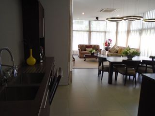 Villa en alquiler de 4 habitaciones en Watthana, Bangkok
