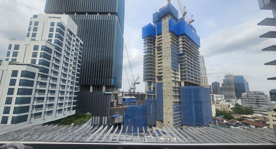 For rent studio condo in Bang Rak, Bangkok