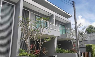 Casa adosada en alquiler de 3 habitaciones en Thalang, Phuket