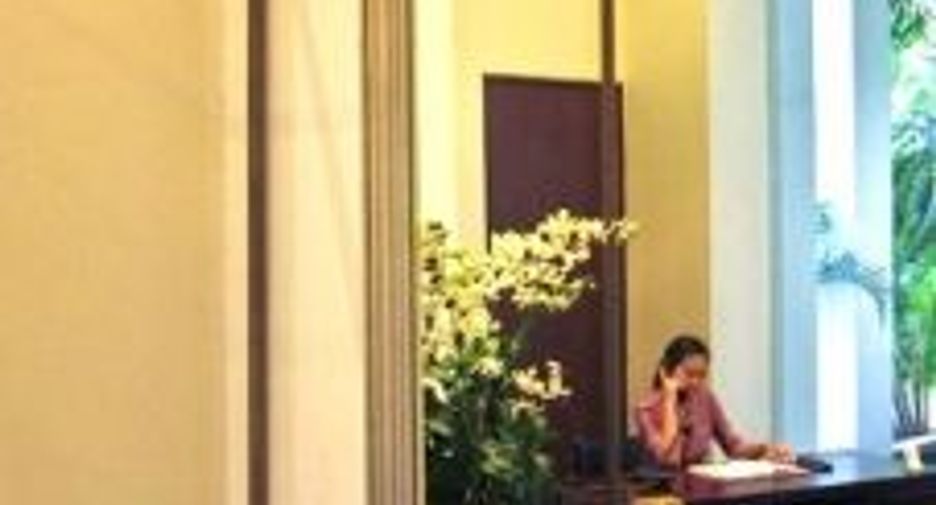 For rent 4 bedrooms condo in Sathon, Bangkok