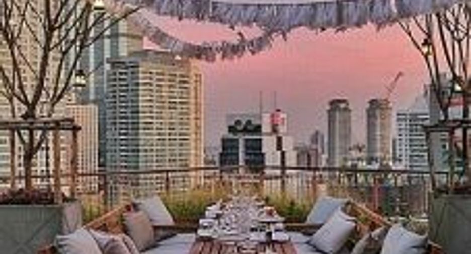 For rent 4 bedrooms condo in Sathon, Bangkok