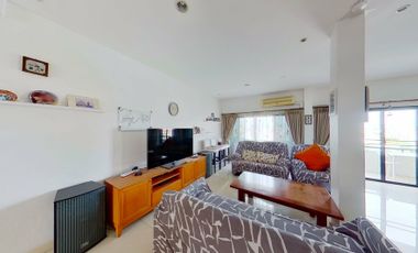 For sale 4 bedrooms condo in Phra Khanong, Bangkok