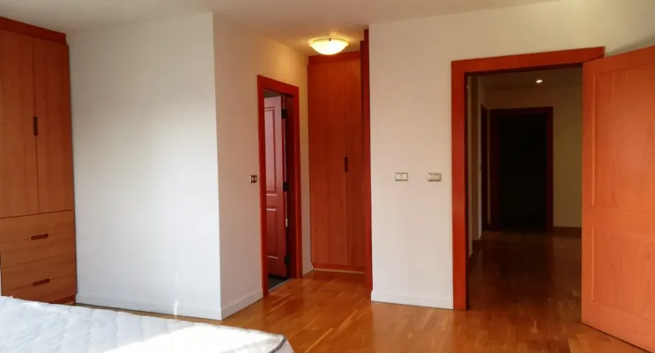 Wohnung zur Miete mit 3 Zimmer in Watthana, Bangkok