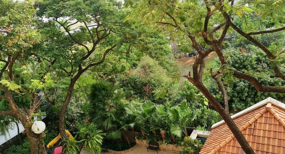 Wohnung zur Miete mit 3 Zimmer in Watthana, Bangkok