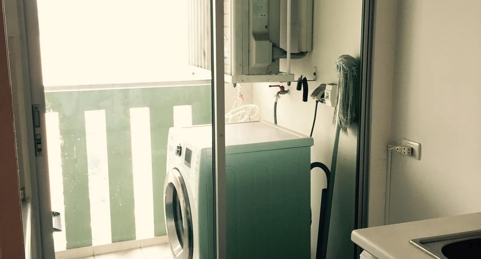 For rent 1 bed condo in Huai Khwang, Bangkok