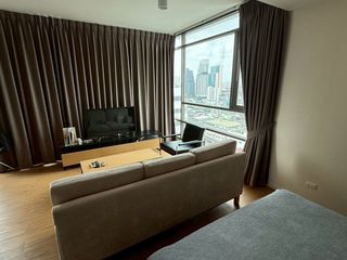 For sale and for rent studio condo in Bang Rak, Bangkok