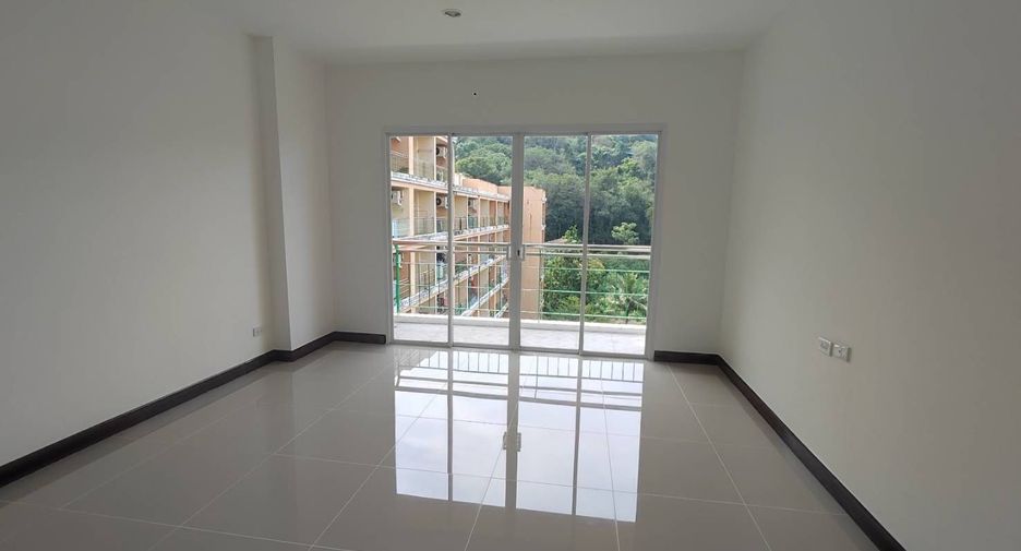 For sale 4 bedrooms apartment in Mueang Phuket, Phuket