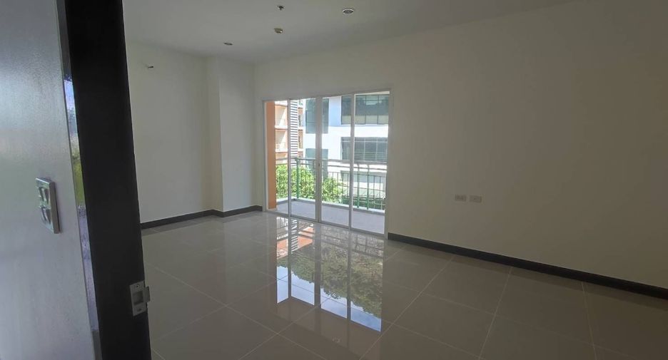 For sale 4 bedrooms apartment in Mueang Phuket, Phuket