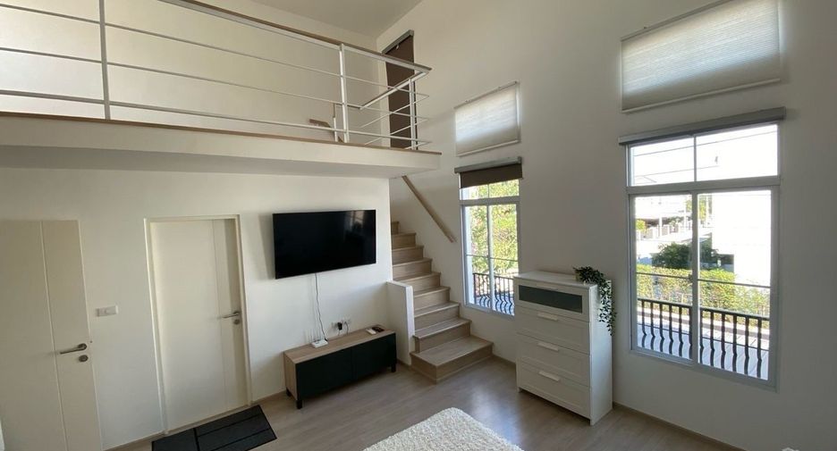 For rent 3 bedrooms townhouse in Prawet, Bangkok