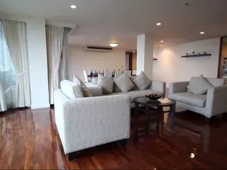 For rent 3 bedrooms condo in Sathon, Bangkok