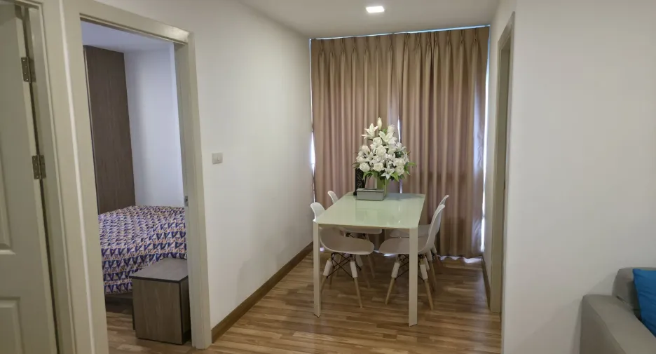 Condo en alquiler de 3 habitaciones en Bang Kapi, Bangkok