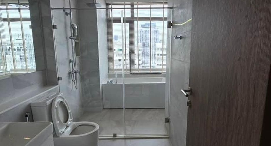 ให้เช่า 2 ห้องนอน คอนโด ใน วัฒนา, กรุงเทพฯ