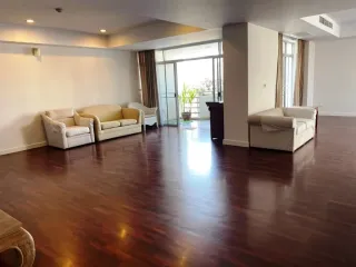 For rent 3 bedrooms condo in Watthana, Bangkok