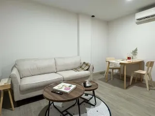 Condo en alquiler de 1 habitaciones en Yan Nawa, Bangkok