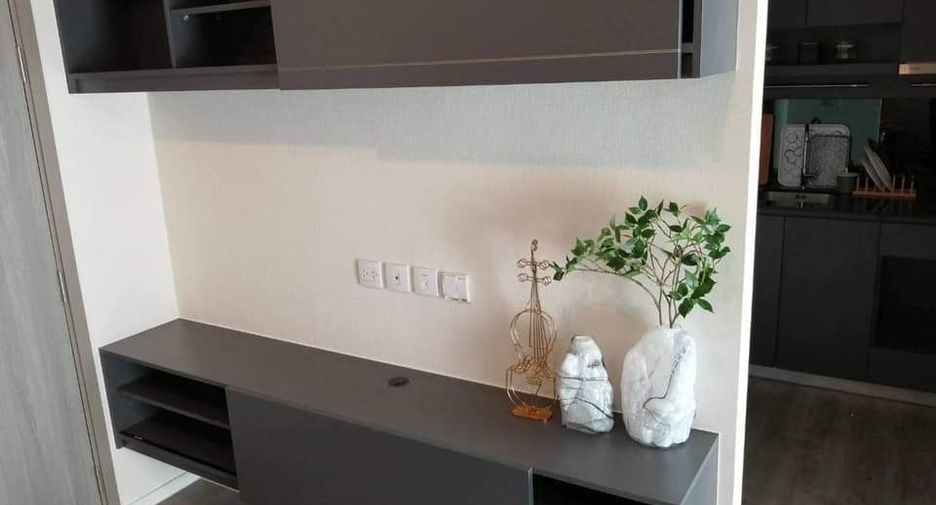 For sale 2 bedrooms condo in Phaya Thai, Bangkok