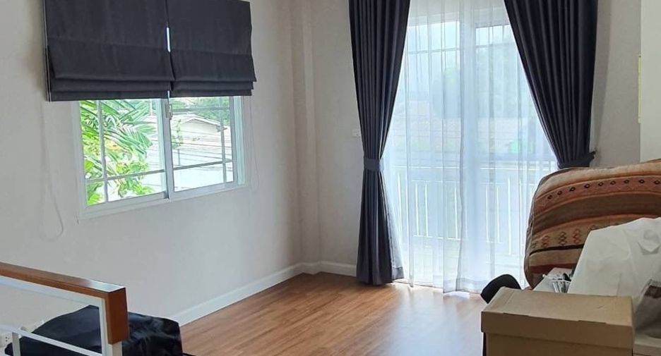 For rent 3 bedrooms house in Bang Kapi, Bangkok