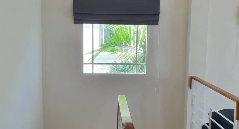 For rent 3 bedrooms house in Bang Kapi, Bangkok