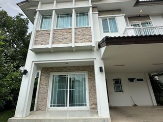 For rent 3 bedrooms house in Bang Kapi, Bangkok