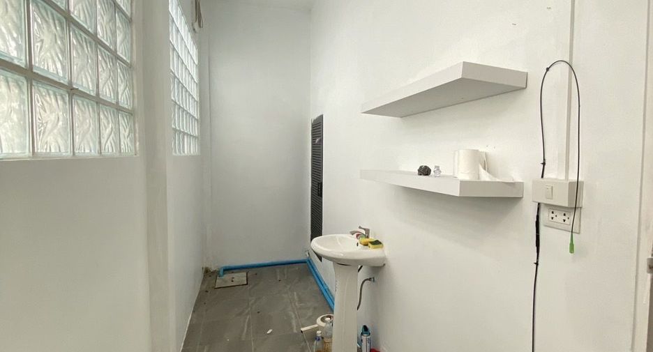 For rent 1 bed retail Space in Mueang Phuket, Phuket