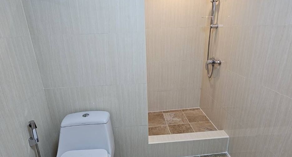 For rent 4 ベッドルーム house in Watthana, Bangkok