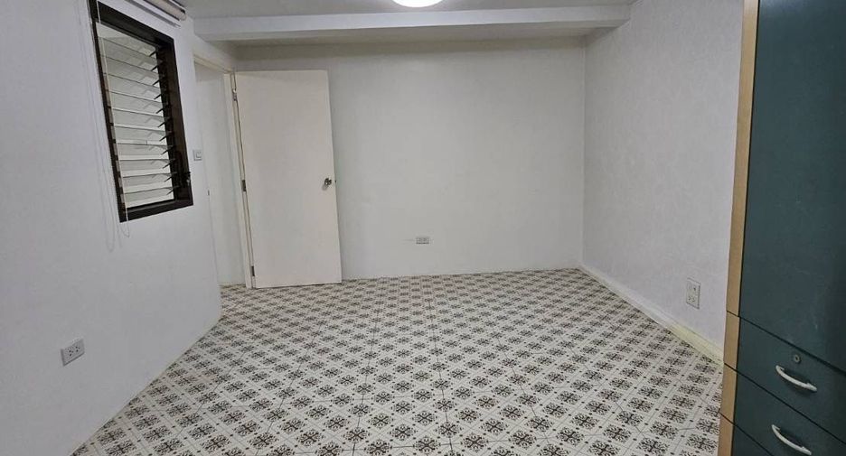 For rent 4 ベッドルーム house in Watthana, Bangkok