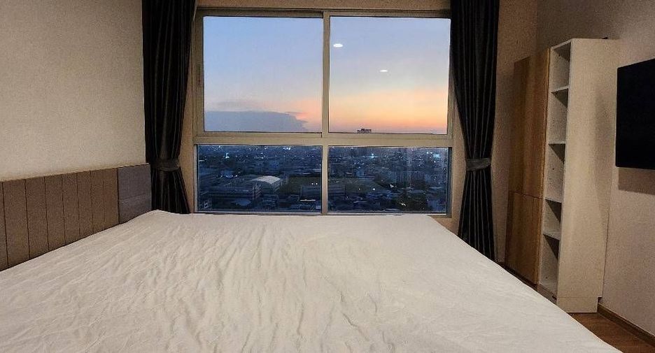 For rent 2 bedrooms condo in Yan Nawa, Bangkok