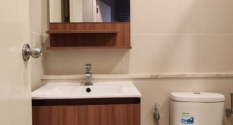 For rent 2 bedrooms condo in Yan Nawa, Bangkok