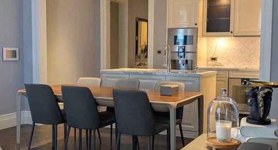 Condo en alquiler de 3 habitaciones en Pathum Wan, Bangkok
