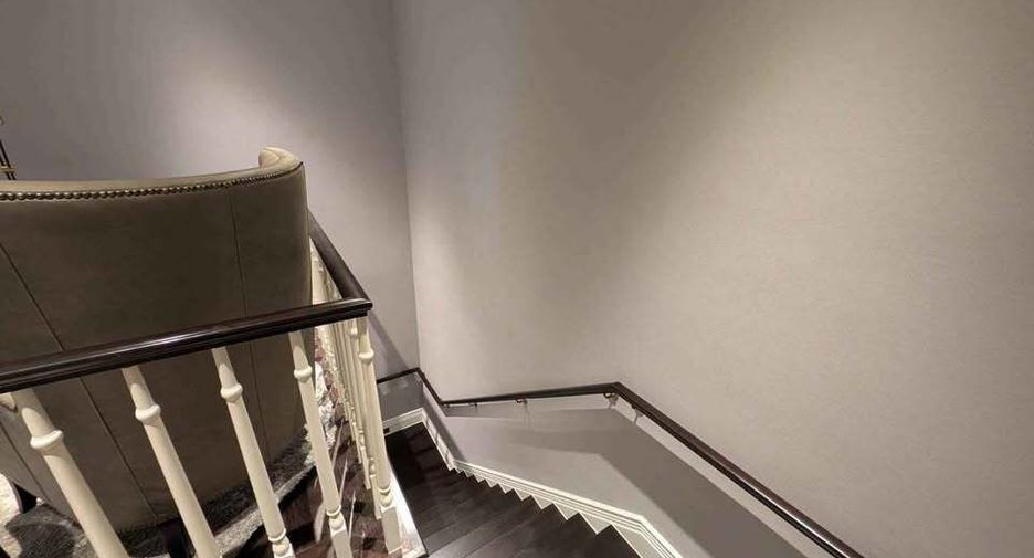 Condo en alquiler de 3 habitaciones en Pathum Wan, Bangkok