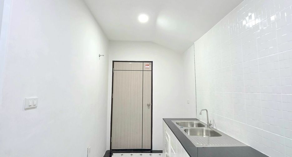 For sale 2 bedrooms townhouse in Thalang, Phuket