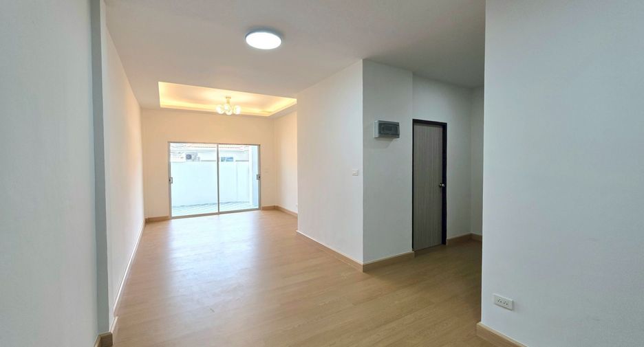 For sale 2 bedrooms townhouse in Thalang, Phuket