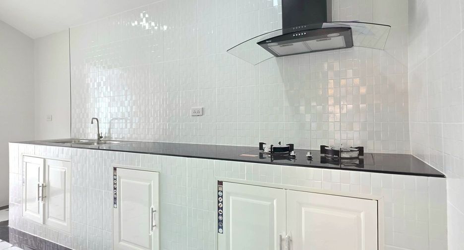 For sale 2 bedrooms townhouse in Thalang, Phuket