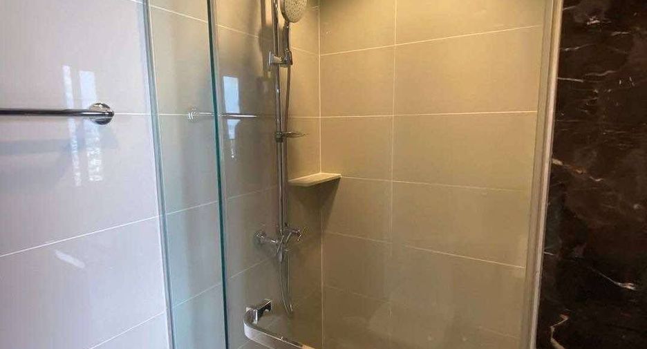 For rent 2 ベッドルーム condo in Khlong San, Bangkok