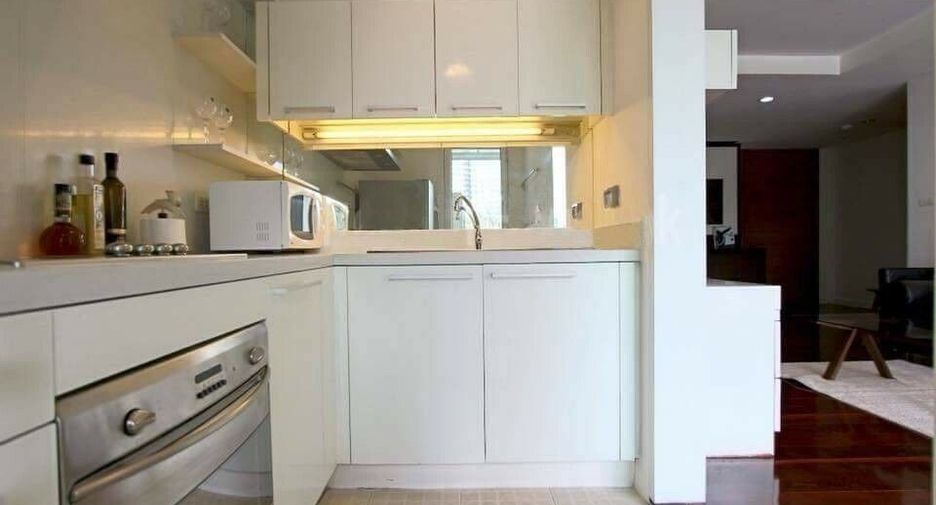 Condo en alquiler de 2 habitaciones en Watthana, Bangkok