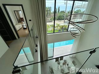 Villa en venta y en alquiler de 4 habitaciones en Mueang Phuket, Phuket