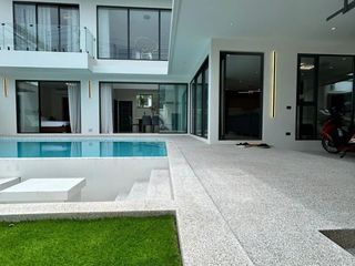 Villa en venta y en alquiler de 4 habitaciones en Mueang Phuket, Phuket